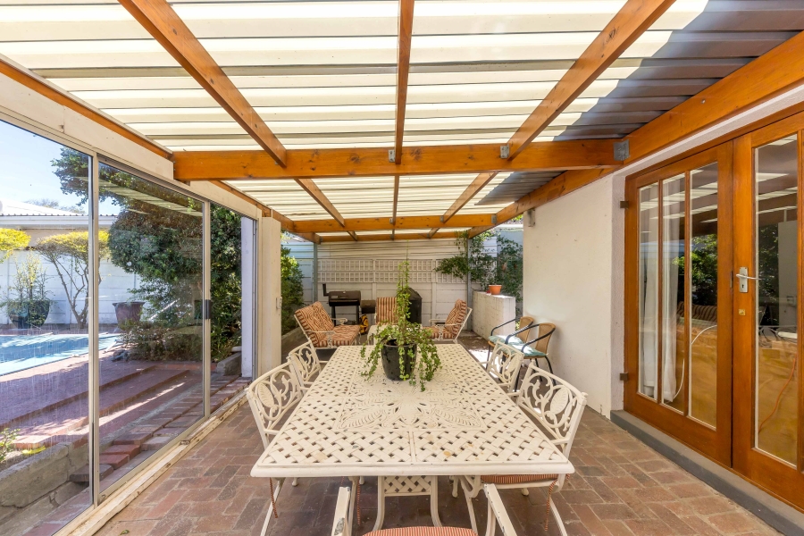 4 Bedroom Property for Sale in Heathfield Western Cape